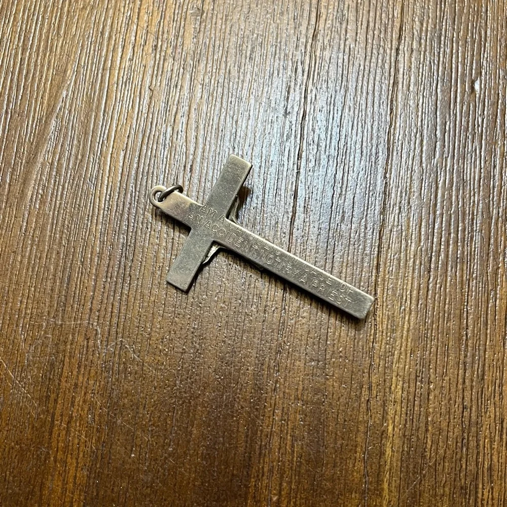 Vintage INRI Crucifix Cross Pendant Necklace“I Am Catholic In Case Of Accident” - Picture 4 of 4